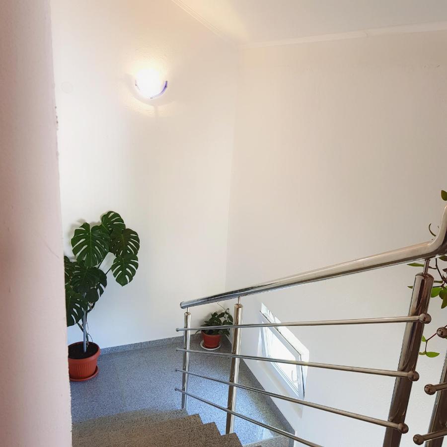 Apartman Lukic Korenica Exterior foto