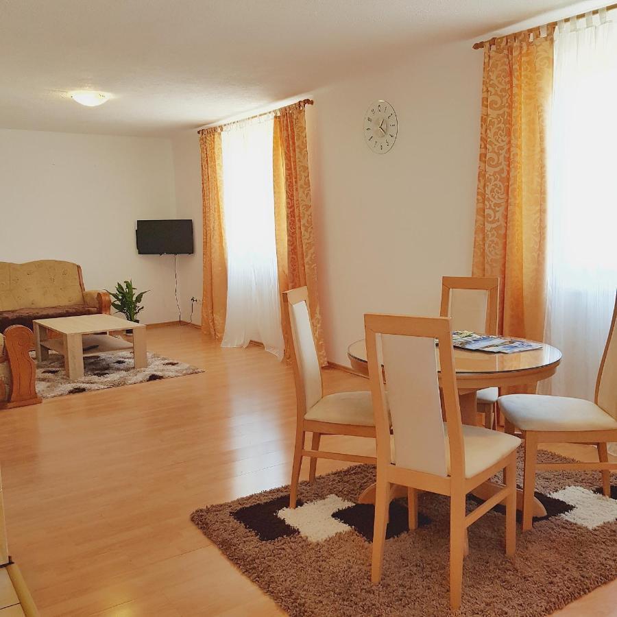 Apartman Lukic Korenica Exterior foto