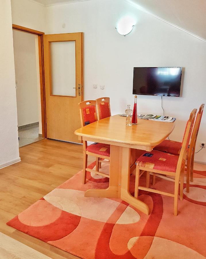 Apartman Lukic Korenica Exterior foto